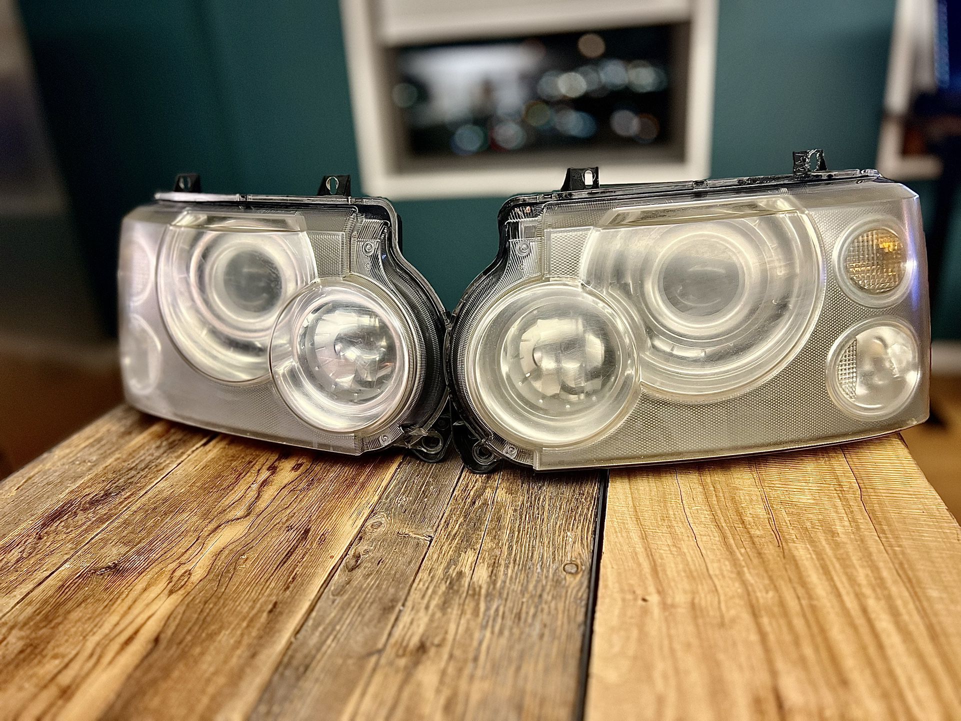 HARD TO GET- L322 RANGE ROVER Headlamps - 2006  2007 2008 2009 Range Rover Headlamps Assembly L322