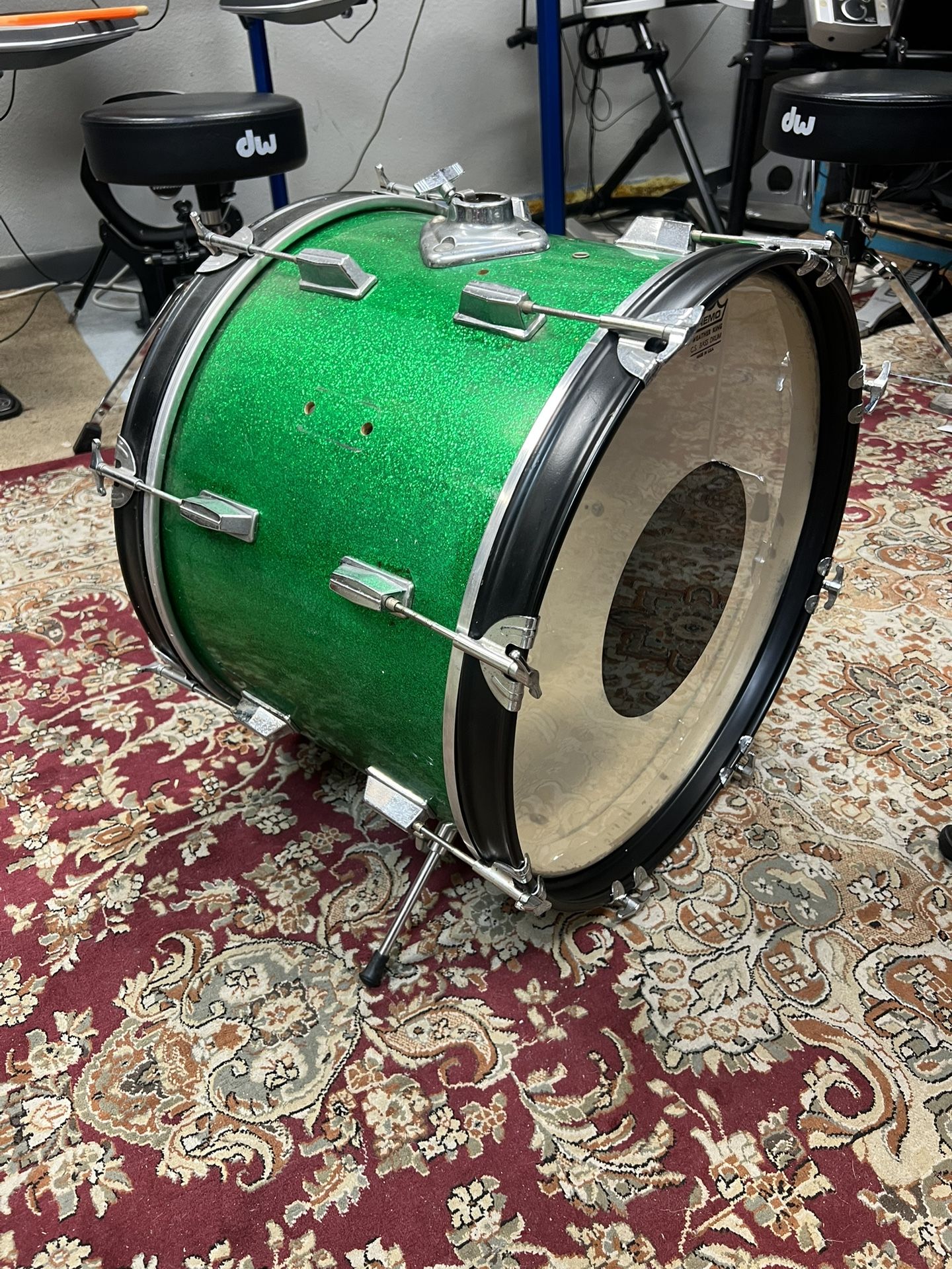 Green Sparkle bass drum 20x16