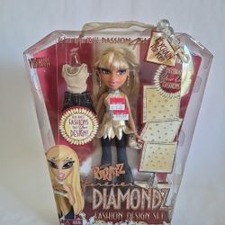 Bratz Forever Diamondz  •Vinessa• Sealed NIB With Keychain