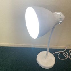 DESK LAMP