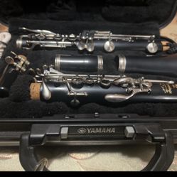 Black Yamaha Clarinet (Nearly Brand New) *Negotiable