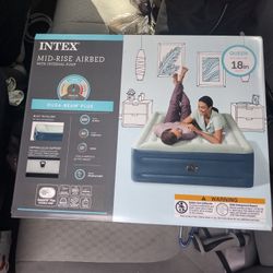 BRAND NEW INTEX MID RISE AIR MATTRESS 