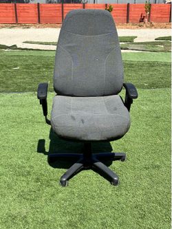 Comfortable Padded Office chair-Adjustable,supportive and Rolling base-(Used)