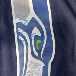 Autograph Signed Seahawks Shirt