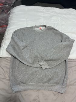 blank crewneck 