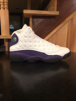Jordan 13 lakers size 12 deadstock