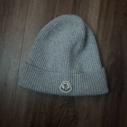 moncler beanie