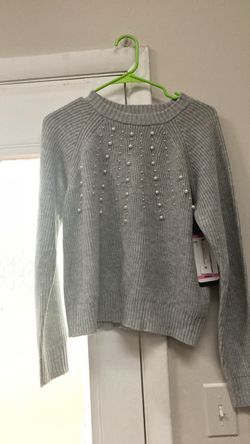 Women sweater size small