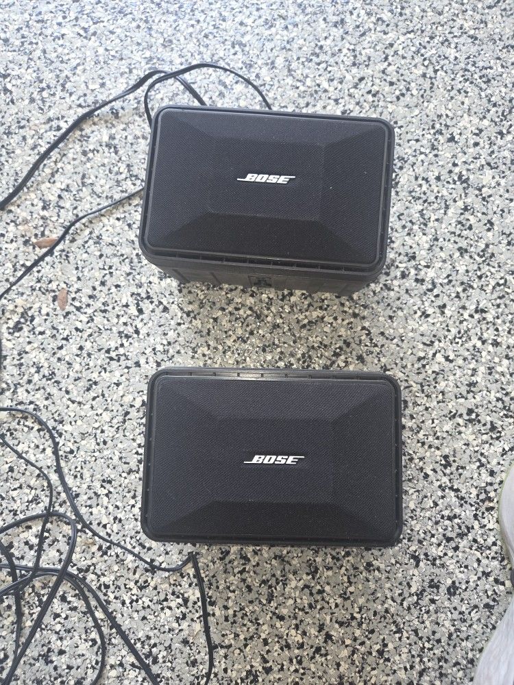 BOSE roommate Powered Speakers