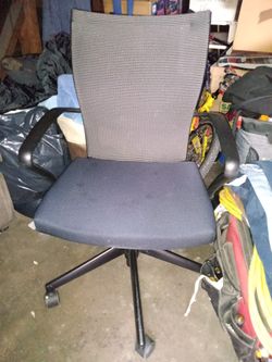  Hayworth Good Quality Office Chair 