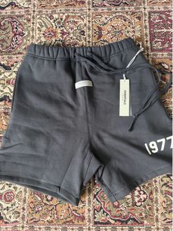 1977 essentials shorts small