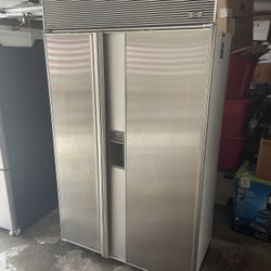 Subzero Stainless Steel Refrigerator/Freezer