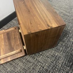 Wood Stand 