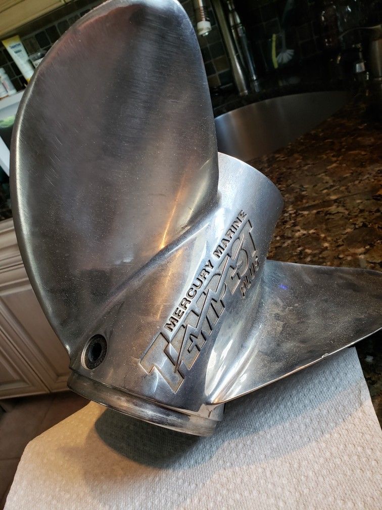 Mercury Tempest Plus 24p Propeller