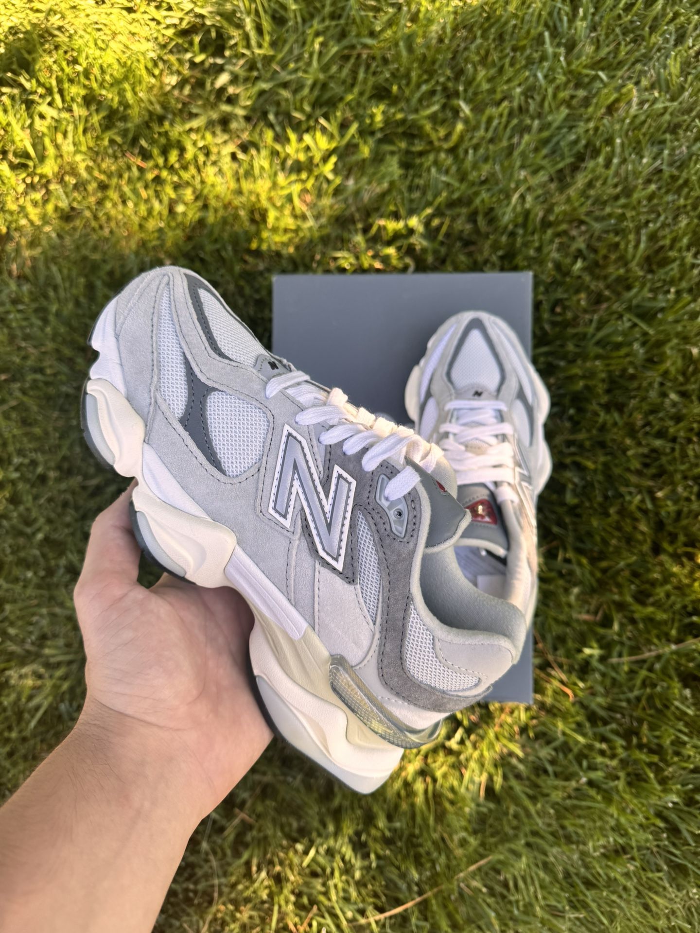 New Balance 9060