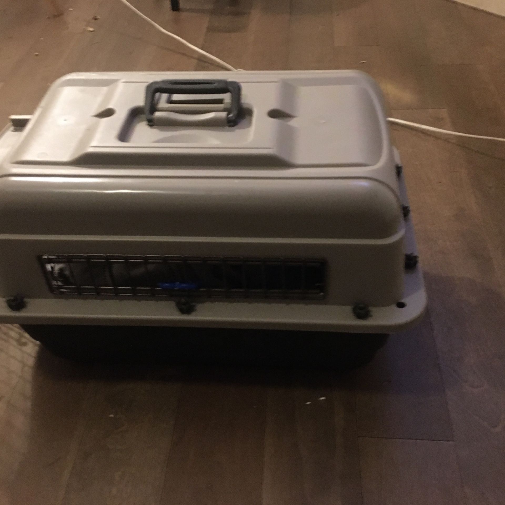 Mobile Pet Cage