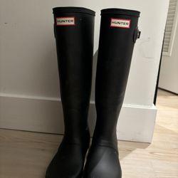 Black Hunter Rain Boots
