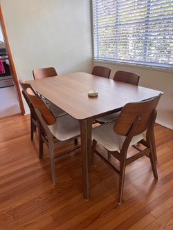 Mid-Century Dining Table with 6 Chairs