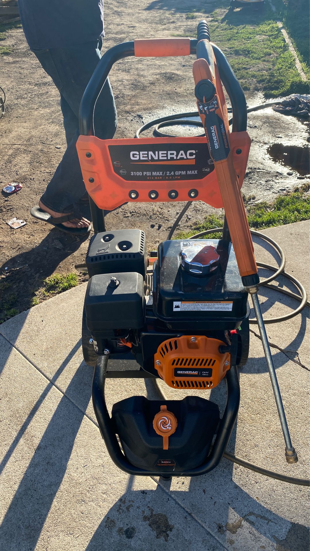 Generac 3,100 PSI 2.4 GPM OHV Engine Axial Cam Pump Gas Pressure Washer ...