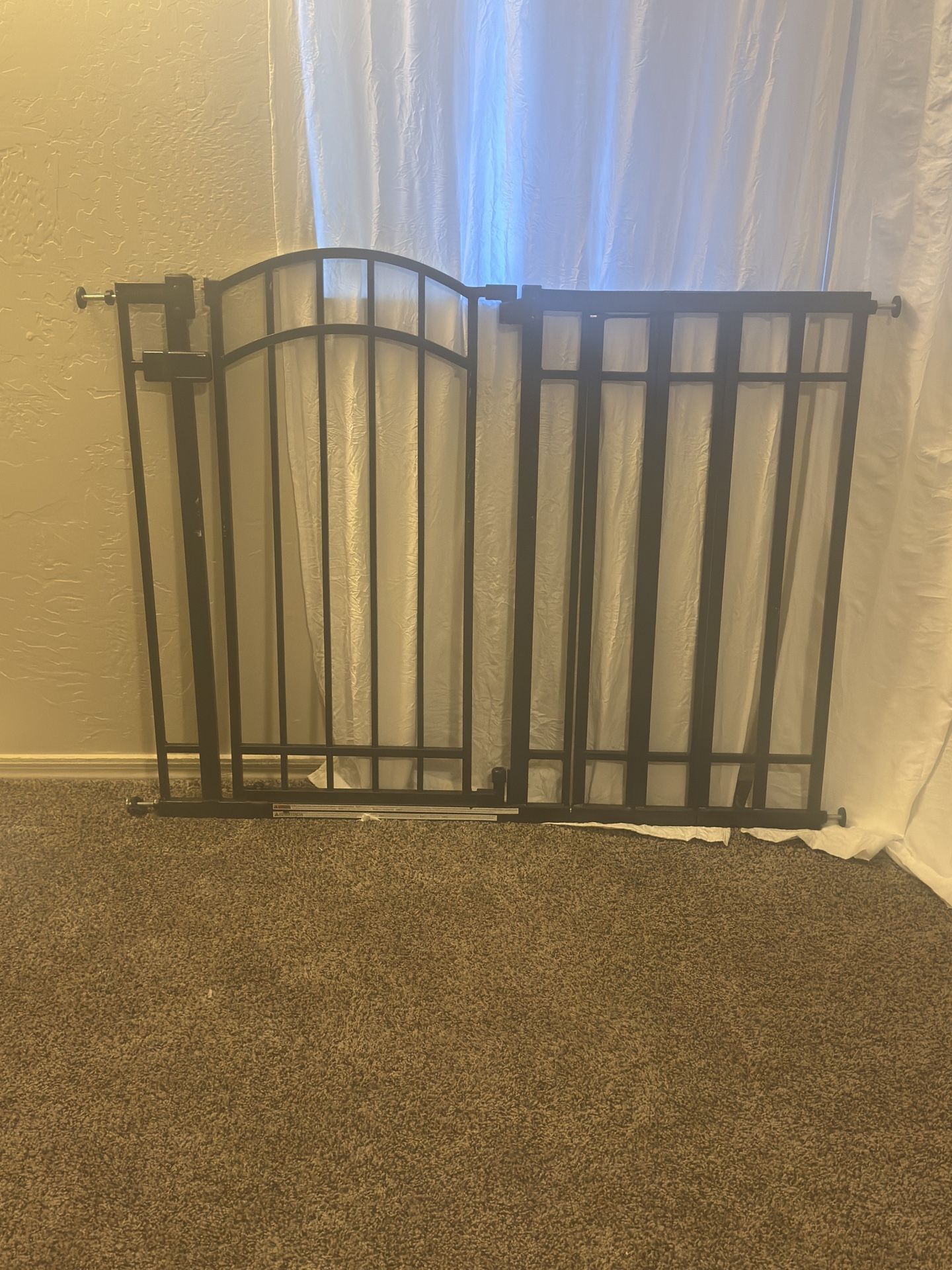 Metal Gate