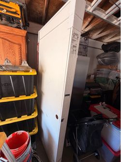 Right hand door Home Depot