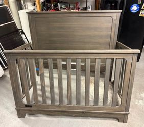 Simmons Baby Crib