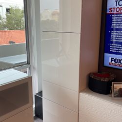 Storage Combination With Drawers And Interior Glass