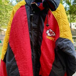 Circa 1990’s Chiefs Starter Jacket Size Large