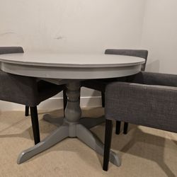 Dining Table W/4 Chairs