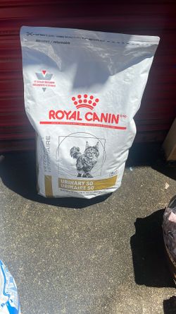 Royal Canin urinary so Cat Food 