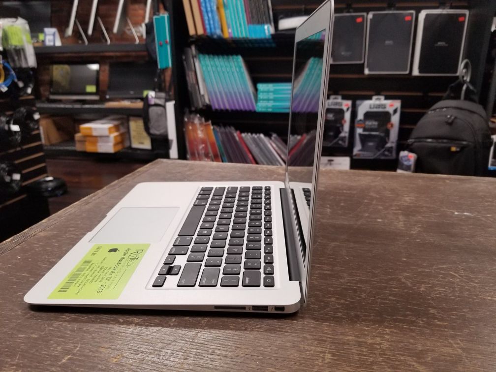 2015 Apple MacBook Air i7 8GB RAM 256GB SSD 13 Webcam WiFi