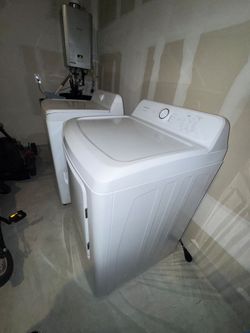 🚨 BRAND NEW Frigidaire Washer & Dryer Set – MUST GO ASAP 🚨