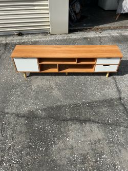 Tv stand