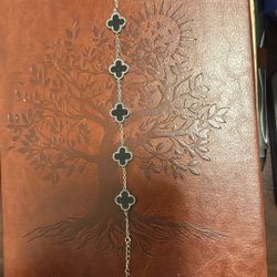 8” Adjustable To 9” Sterling Silver With Black Onyx Clovers