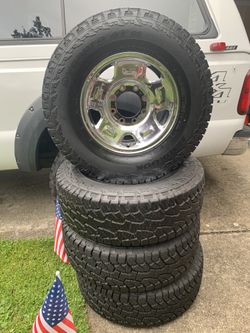 LT285/70R17,,, new tires 150 miles.o.b.o!