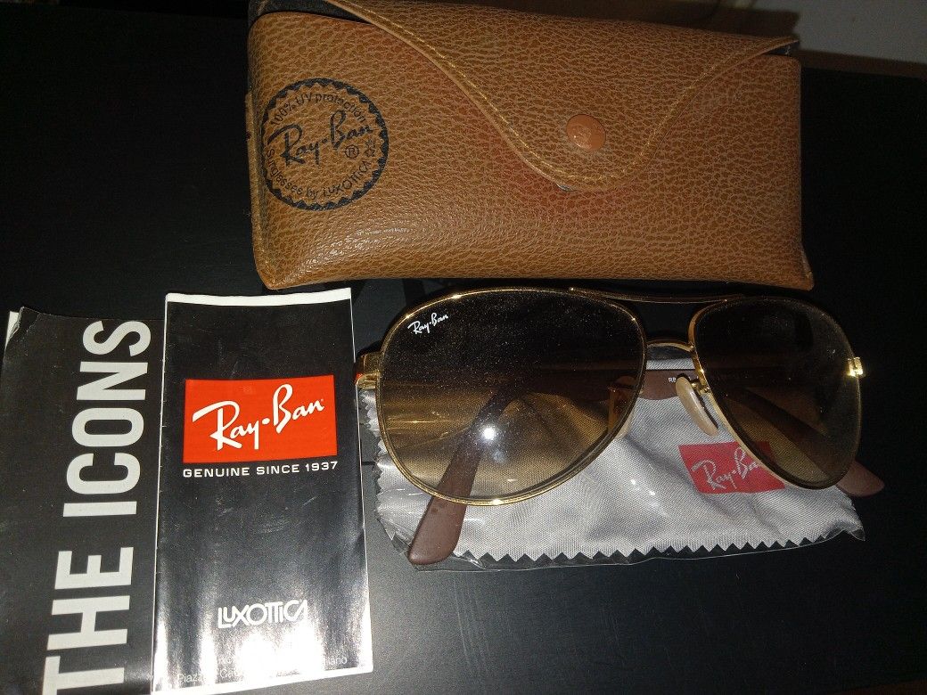 Ray Ban Sun Glasses (Brand New)