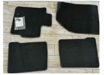 Toyota Prius 2011 floor cargo mats key fob …
