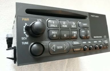 97-02 Chevrolet/ GMC Radio/CD Player OEM