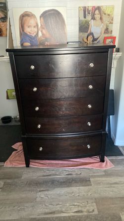 Dark Brown 5-Drawer Tall Chest Dresser