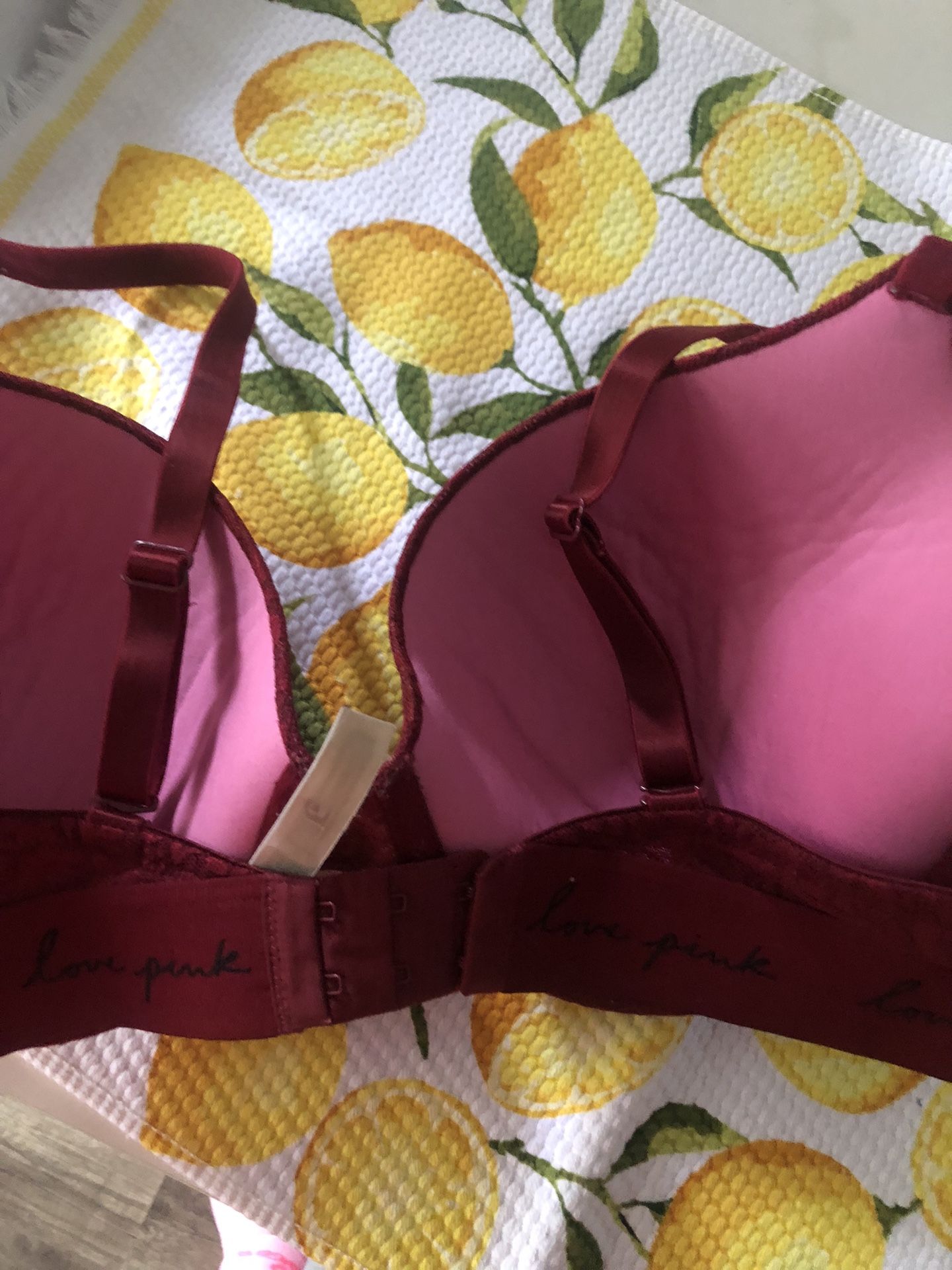 VS Pink