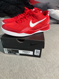 Nike Kobe 8 University Red Brand new Size 7Y