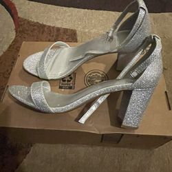Ladies Heels Size 9.5