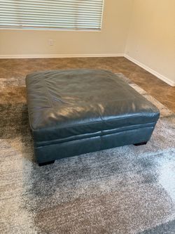 Ottoman 44”x44”x18”