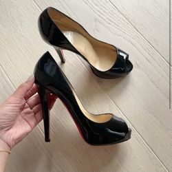 Christian Louboutin Very Prive