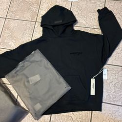 Black Essential Sweater Size Medium 