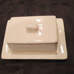 PALM RESTAURANT WHITE CHEESE OR BUTTER DISH