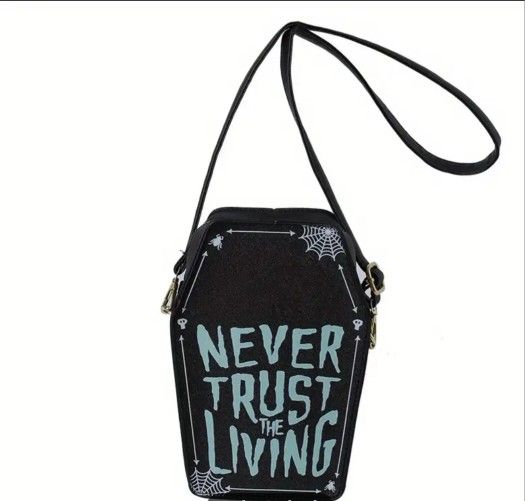 Beetlejuice Never Trust The Living Purse