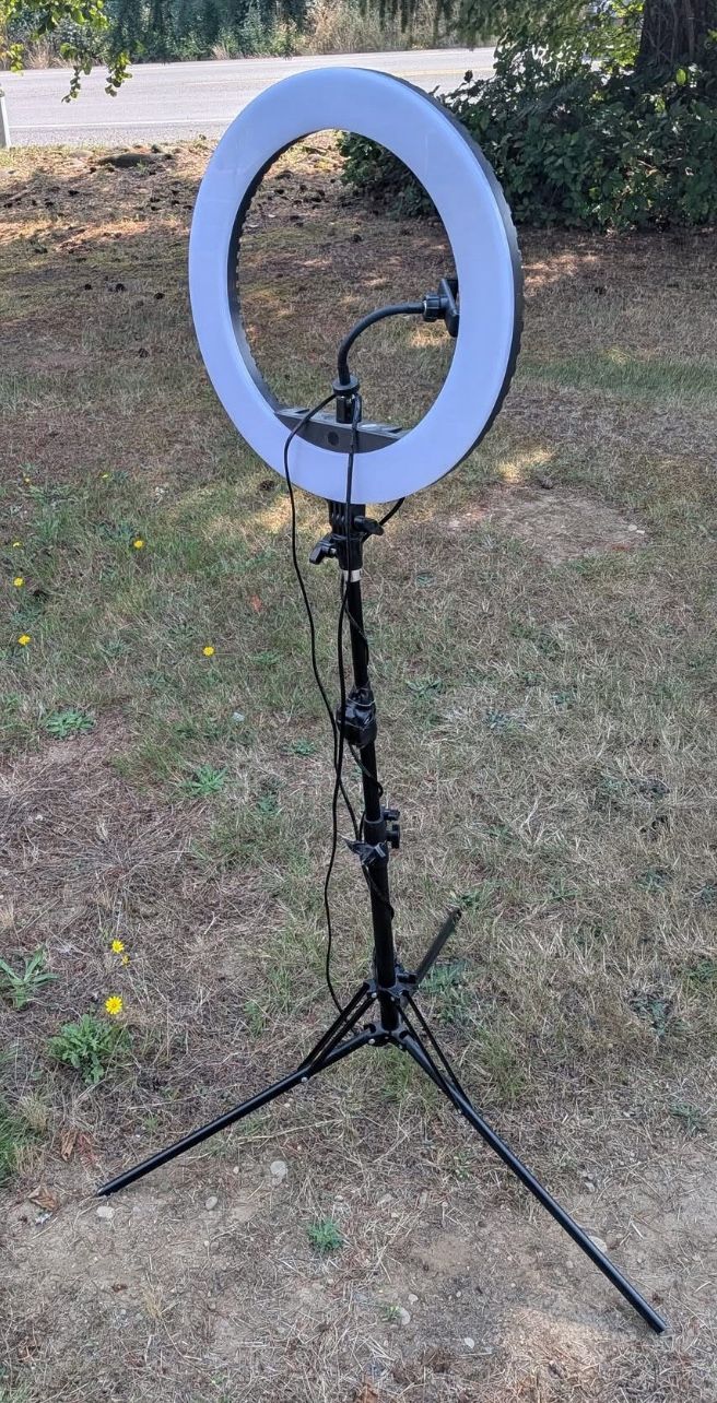 Free: Ring light