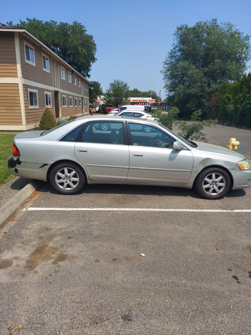 2002 Toyota Avalon