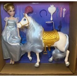 Disney Princess Cinderella Doll with Horse & Styling Accessories Movie Inspired, made China, age 3+, hpf95-9564, contents 1doll, 1 horse, 4 accessorie